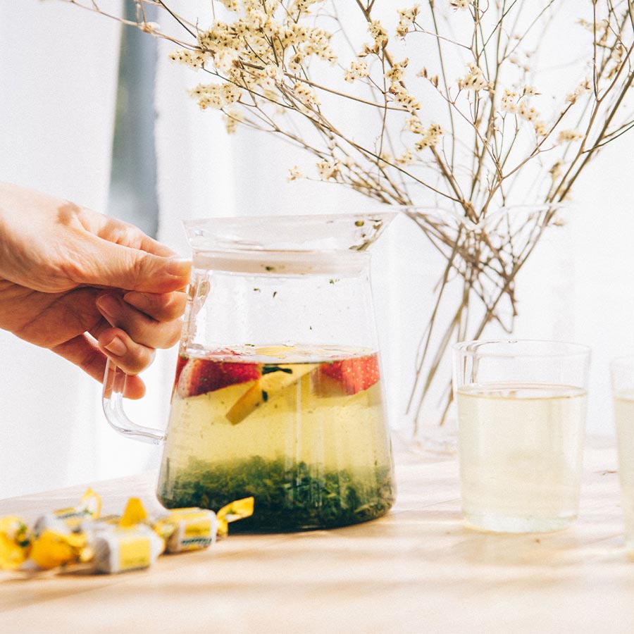 Tea Pot with Strainer Lid 450 ml