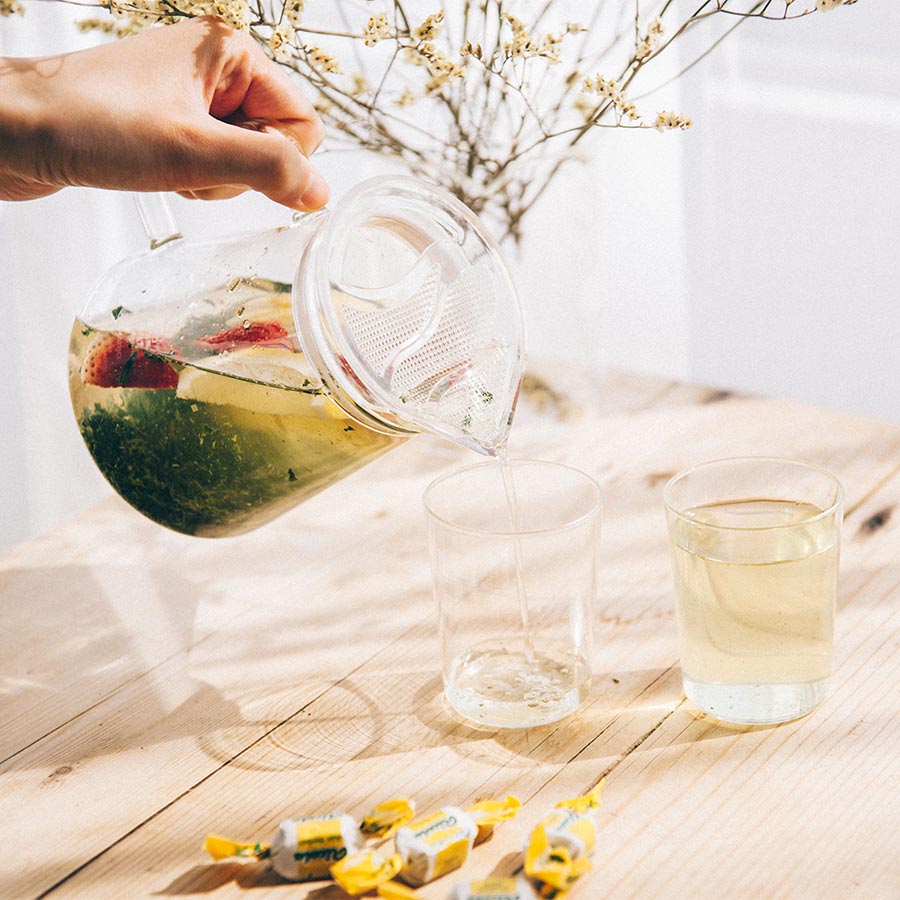 Tea Pot with Strainer Lid 450 ml