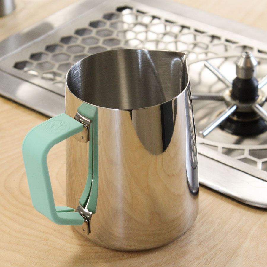 Rhino Classic Milk Pitcher 20oz/600ml