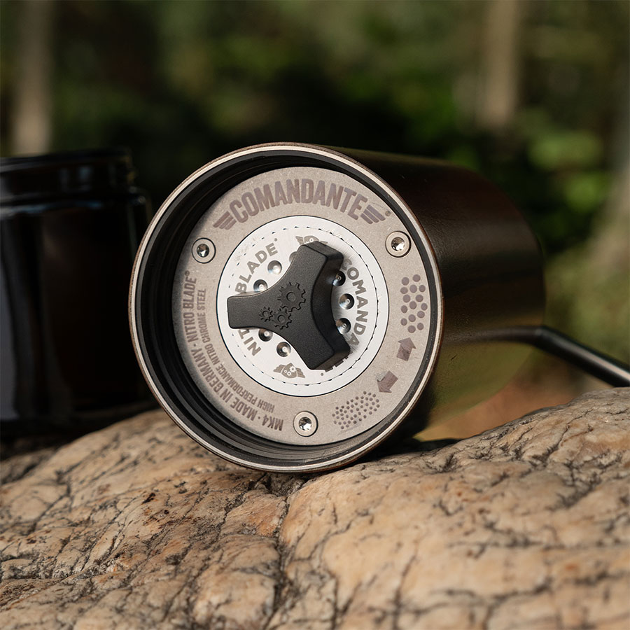 Comandante C40 MK4 Nitro Blade Liquid Amber